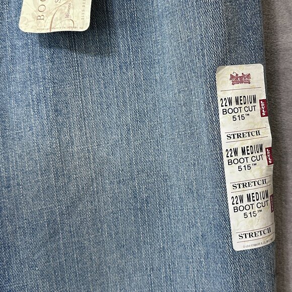 Levi's 515 Bootcut Medium Wash Jeans Sz 22W (Flaw) - Picture 5 of 12